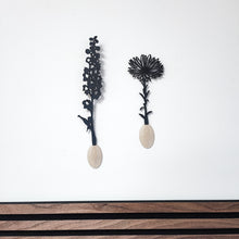 Afbeelding in Gallery-weergave laden, Geboortebloemen zwart mdf | Joeff
