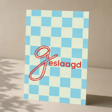 Cargar imagen en el visor de la galería, Geslaagd | Ansichtkaart | Joeff
