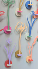 Afbeelding in Gallery-weergave laden, NIEUW - Levensbloemen - KLEUR (bloem+houder) | Joeff
