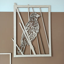 Afbeelding in Gallery-weergave laden, Houten &#39;poster&#39; vogel | Houten wanddecoratie
